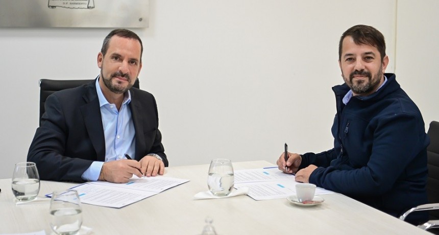 Escobar: La Municipalidad firmó un convenio para brindar capacitaciones tecnológicas en el distrito