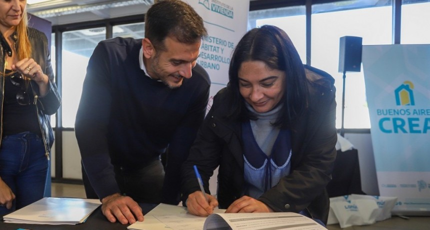 Lanús: Se realizó la entrega de créditos para la refacción de viviendas en el distrito