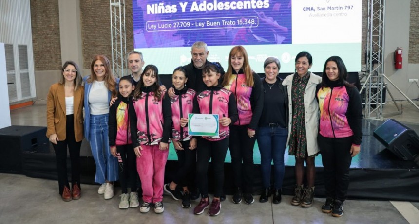 Avellaneda: Ferraresi y Larroque lanzaron un programa de capacitación en protección de los derechos de niños y adolescentes
