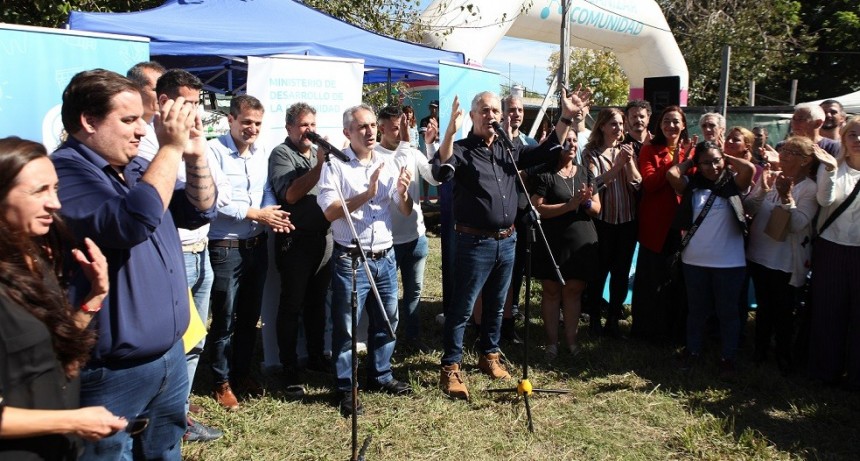 La Plata: Alak inauguró un nuevo programa municipal que lleva mejoras y servicios a los barrios