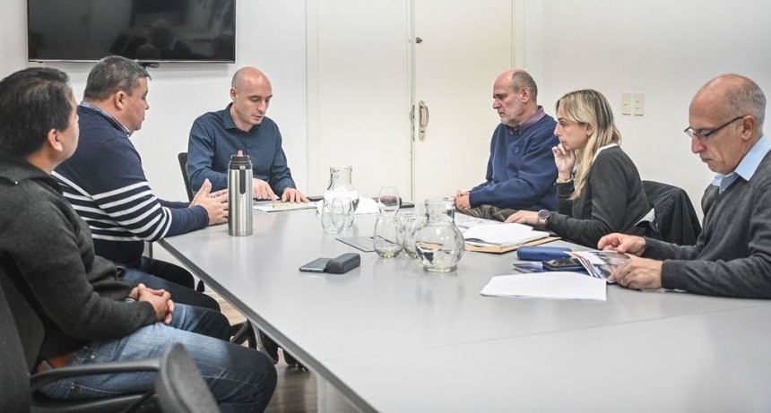 Escobar: El Municipio le exigió a AySA que termine las obras paralizadas en el partido y la urgente reparación de calles