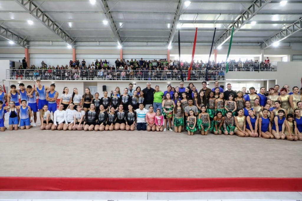 Avellaneda: Ferraresi inauguró el nuevo Centro de Gimnasia Artística 