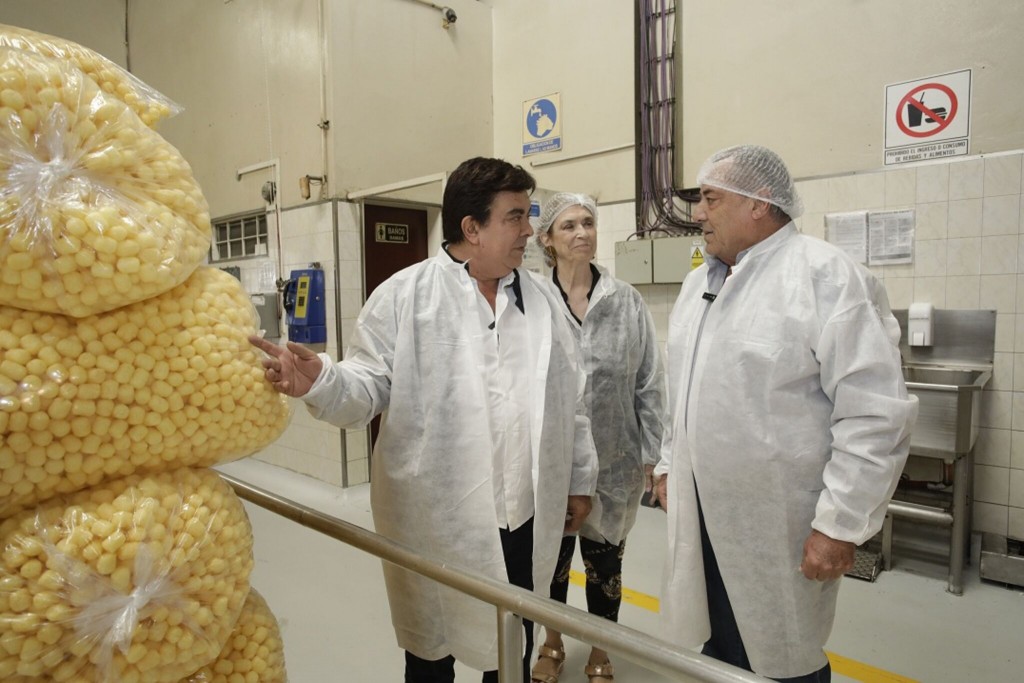 Fernando Espinoza: “En un año y cuatro meses de Gobierno, las ventas cayeron un 50%”