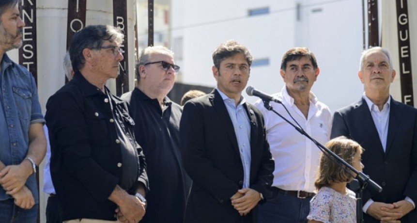 Kicillof encabezó un acto homenaje a excombatientes de Malvinas en La Plata