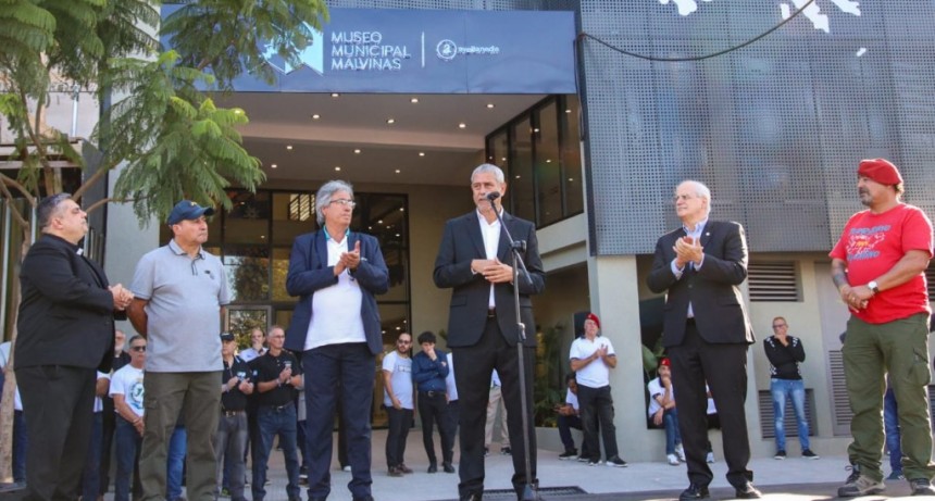 Avellaneda: Ferraresi inauguró el Museo Municipal Malvinas en Sarandí