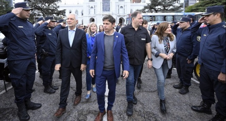Kicillof puso en funcionamiento nuevos patrulleros en La Plata