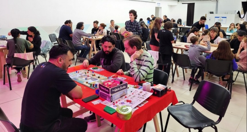 Colón (ER): La Ciudad fue sede del 7º Encuentro Provincial de Juegos de Mesa Modernos