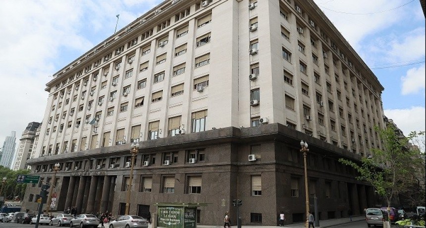 Luis Caputo firmó un Convenio con Misiones en el marco del Régimen de Extinción de Obligaciones Recíprocas