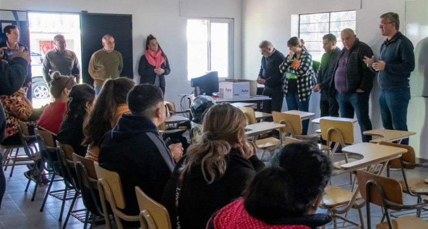Junín: Comenzó el curso de capacitación en albañilería para mujeres en la Escuela de la UOCRA
