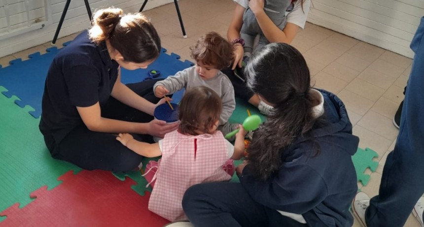 Patagones: Estudiantes desarrollan un proyecto solidario para los niños del CDI “Ayúdame a Crecer”