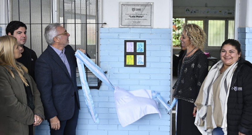 Tigre: Zamora participó del acto de imposición del nombre “Lola Mora” a la Escuela Secundaria N°34 