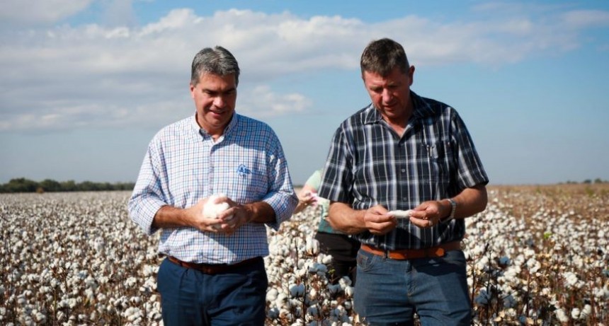 Chaco: Capitanich otorgó jubilaciones a vecinos del sudoeste e inauguró oficinas de una Fábrica Textil en Las Breñas 
