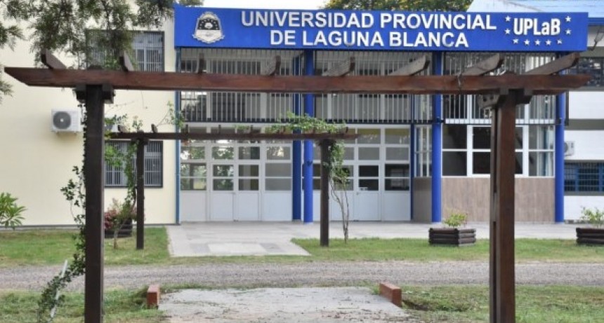 Formosa: Insfrán celebró el reconocimiento oficial y la validez nacional al título de Enfermero Universitario