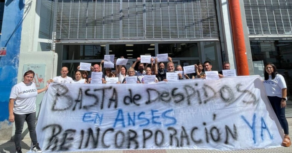 Luis Mongelos: El delegado de ANSES afirmó que “para el gobierno nacional somos un número. Hay compañeros, con 15 o 20 años y fueron despedidos”