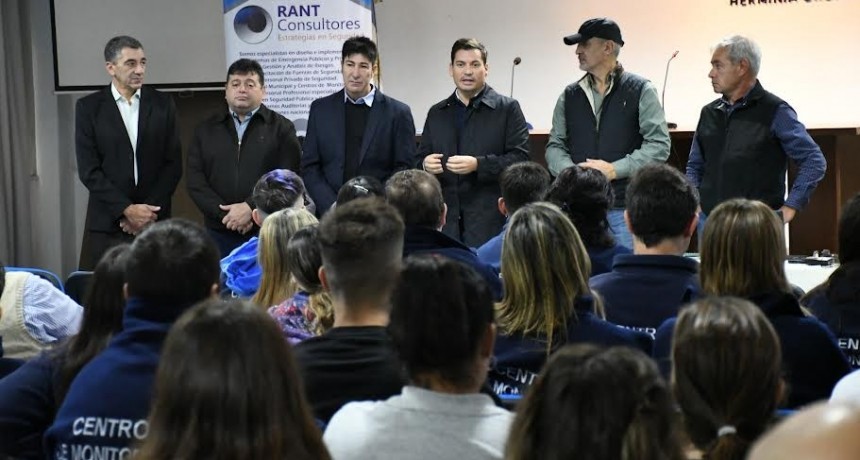 Chivilcoy: El Municipio brindó una capacitación para los empleados del Centro Multiagencia 911