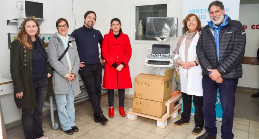 Kreplak entregó equipamiento al hospital San Juan de Dios