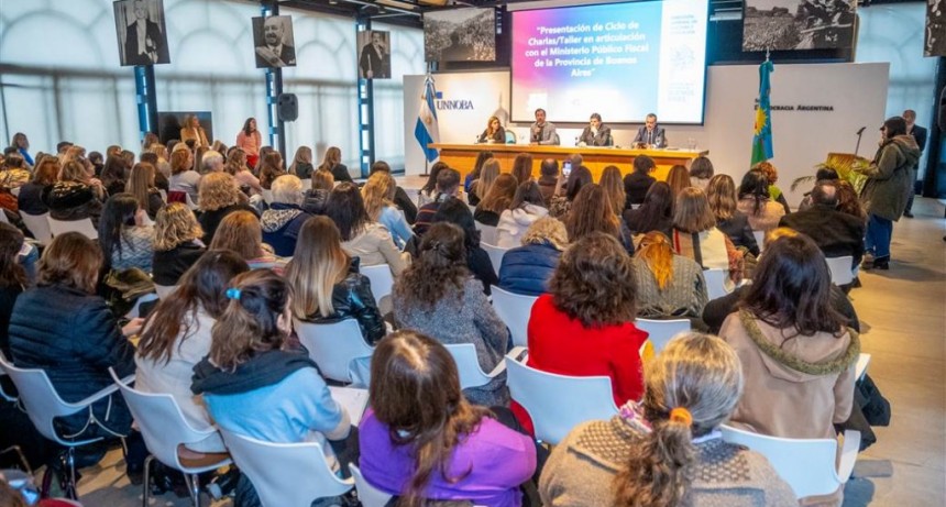 Junín: Petrecca participó de la puesta en marcha de un ciclo de charlas y talleres para abordar problemáticas actuales en las escuelas 
