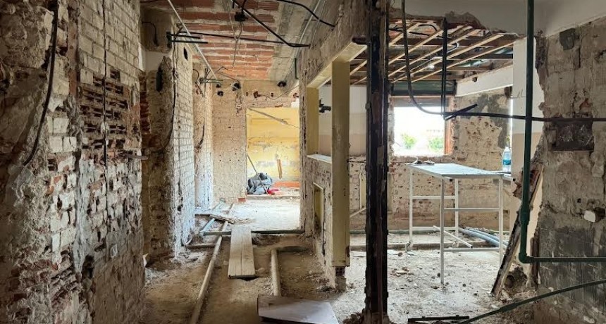 Balcarce: Avanzan las obras de remodelación en el segundo piso del hospital local 