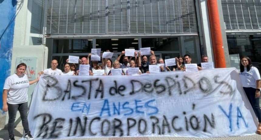 Luis Mongelos: El delegado de ANSES afirmó que “para el gobierno nacional somos un número. Hay compañeros, con 15 o 20 años y fueron despedidos”