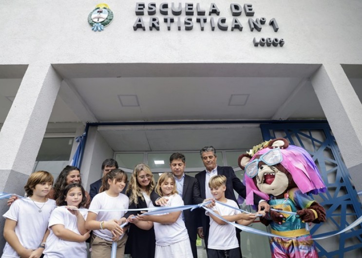 Kicillof inauguró el nuevo edificio para la Escuela de Educación Artística N°1 en Lobos