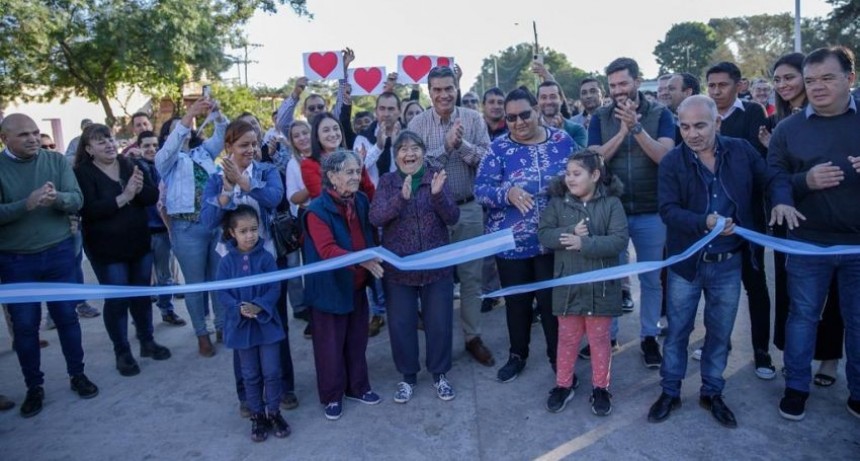 Chaco: Capitanich inauguró un Hospital y obras de pavimento en La Verde 