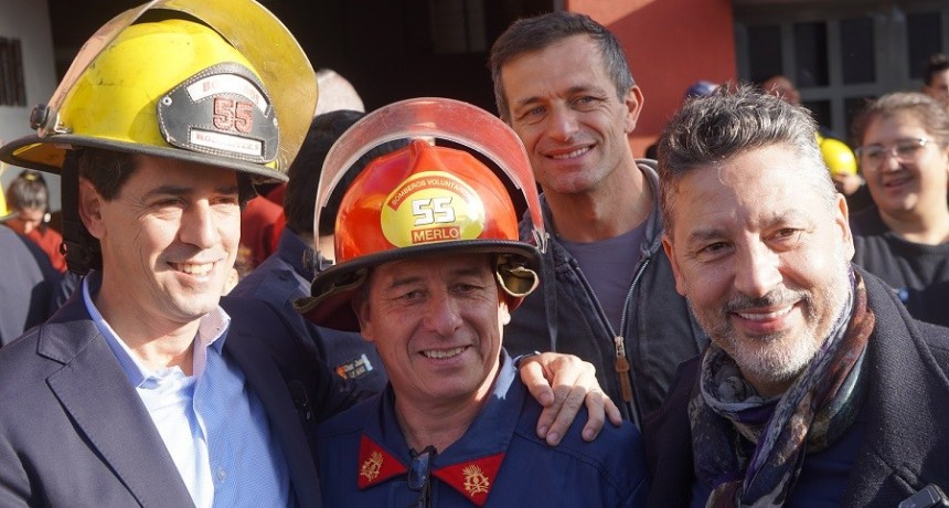 Merlo: Wado De Pedro y Menéndez celebraron el Día del Bombero Voluntario en el distrito 