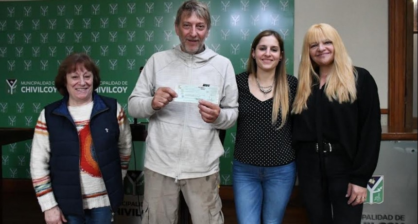 Chivilcoy: El Municipio entregó fondos educativos a tres instituciones 