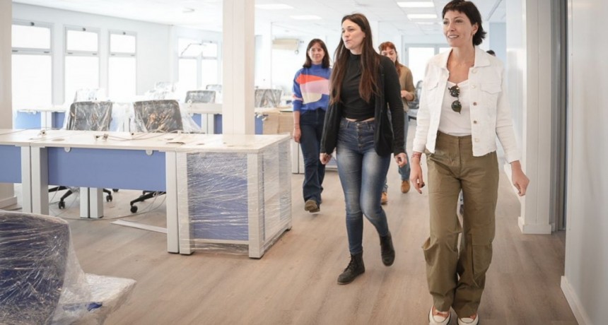 Quilmes: Mayra Mendoza recorrió la obra de la nueva oficina de atención de ANSES en Ezpeleta 
