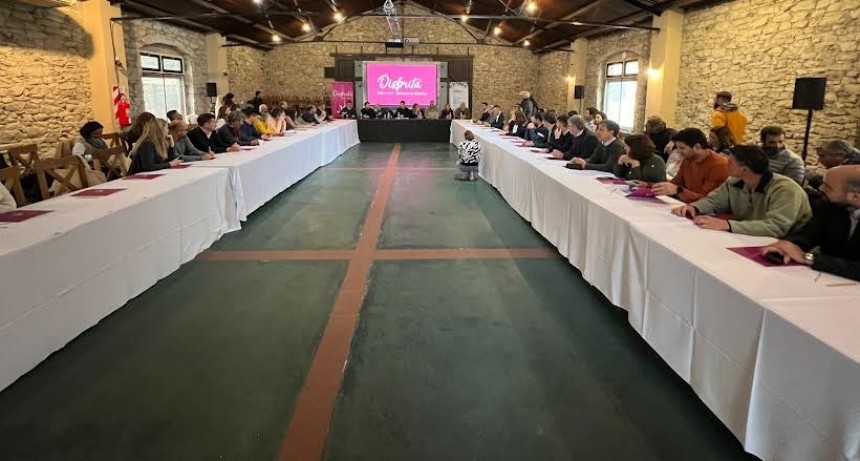 Balcarce: El Ministro Costa encabezó la 24° Asamblea del Concejo Provincial de Turismo 