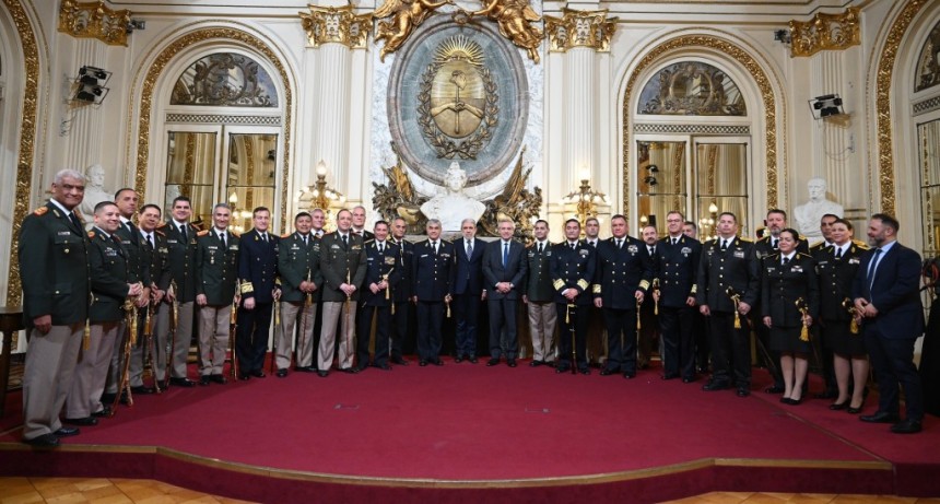 El Presidente encabezó la ceremonia de ascenso de oficiales superiores de las Fuerzas de Seguridad
