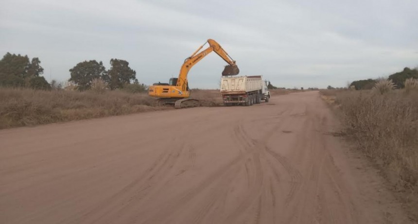 Gral. Villegas: Continúan las tareas de mantenimiento de caminos rurales