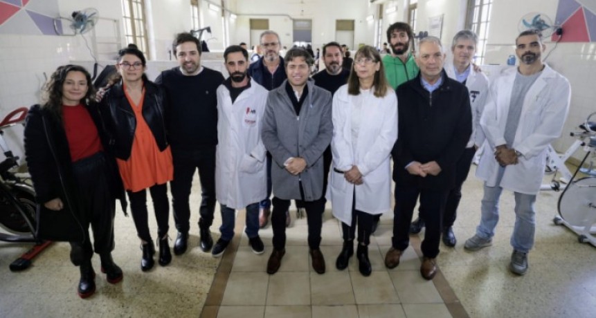 Kicillof recorrió las obras de remodelación y puso en funcionamiento nuevos equipos en el Hospital “General San Martín”