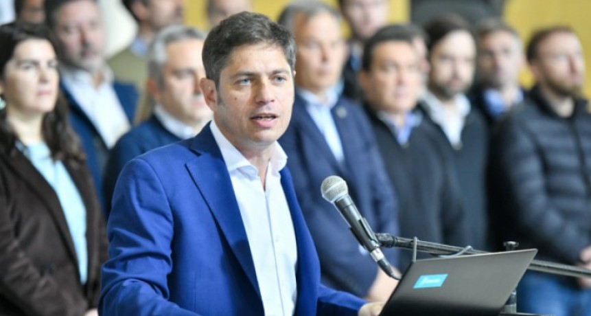 Axel Kicillof junto a intendentes reclamaron el pago de la deuda de Nación con la Provincia