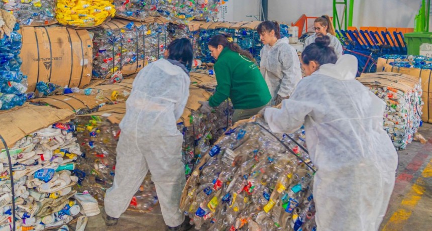 San Fernando: La Municipalidad sigue aumentando el reciclaje de plásticos para cuidar la limpieza y el medio ambiente