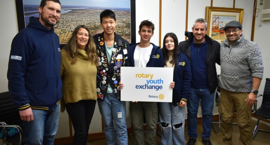 Colón (ER): Estudiantes extranjeros y colonenses participan de programa del Rotary Club