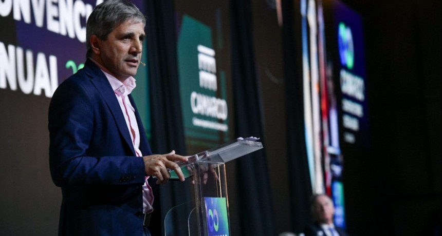 Luis Caputo: “Al final de nuestro mandato vamos a haber reducido el 90% de los impuestos que hay en la Argentina”