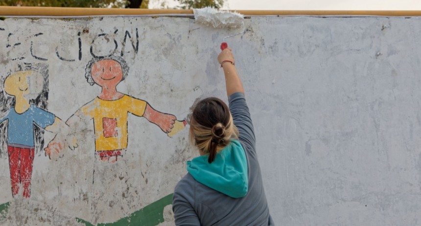 Berazategui: El Municipio realizó trabajos de pintura en el Jardín de Infantes N° 919
