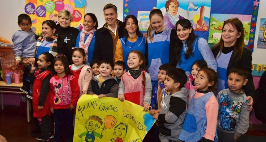 Chaco: Zdero entregó mobiliario para el Jardín de Infantes N° 109 en Capitán Solari 