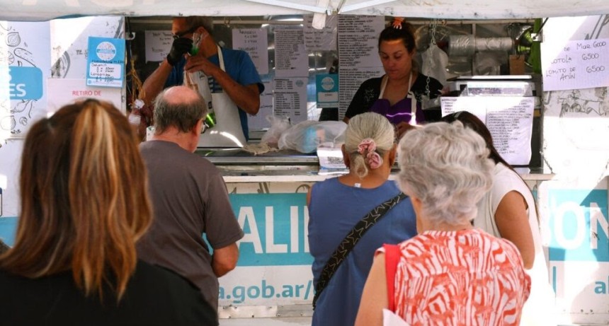 Mor&oacute;n: Las Ferias y Mercados Bonaerenses siguen recorriendo los barrios