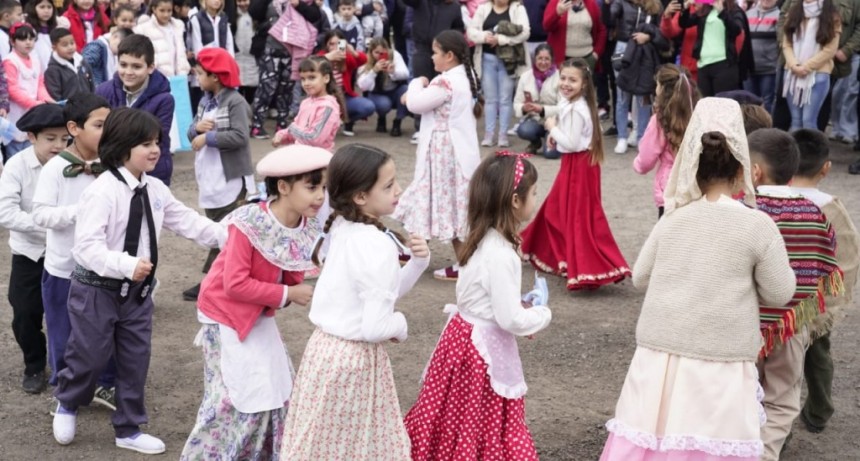 Baradero: Con la Fiesta del Locro y la Empanada se celebró el Día de la Patria en Alsina  