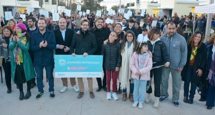 La Provincia entregó 39 nuevas viviendas y 316 escrituras en General Paz