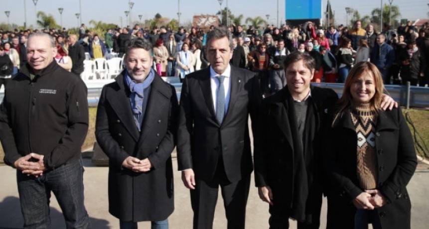 Axel Kicillof presentó la base operativa de la Fuerza Barrial de Aproximación en Merlo