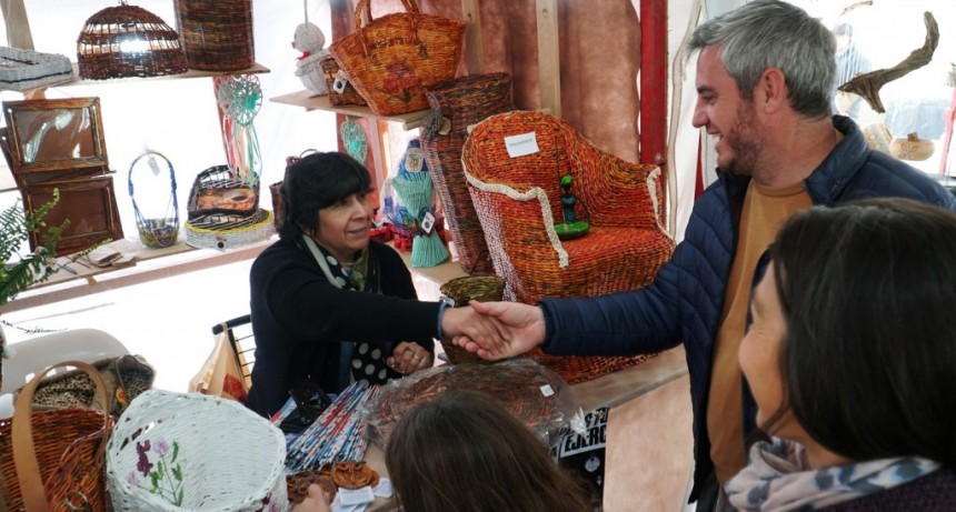 Colón (ER): Artesanos de Fiesta Nacional exponen en la explanada del puerto