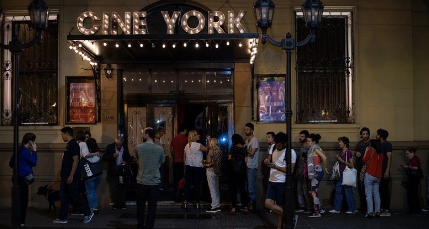 Vicente López: El Cine York viaja a los noventa