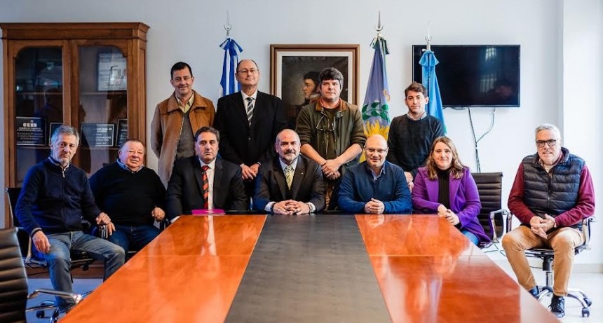 Balcarce: Se firmó la prórroga del contrato de concesión con la cooperativa de electricidad 
