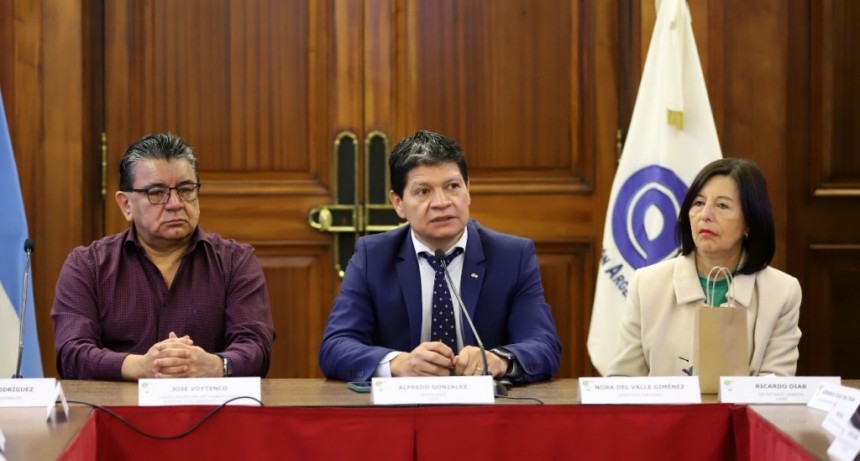 CAME, UATRE y senadora nacional presentaron proyecto de ley para compatibilizar planes sociales y empleo registrado
