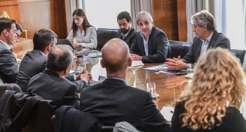 Luis Caputo se reunió con representantes de la industria automotriz
