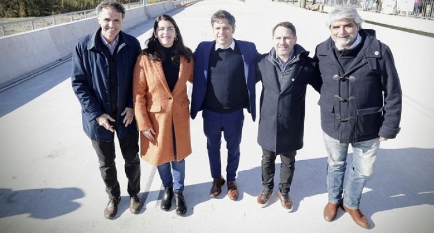 Kicillof inauguró un nuevo puente que conecta Moreno e Ituzaingó