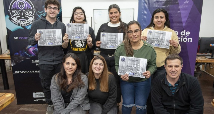 Campana: Nueva entrega de certificados de los cursos de Diseño Gaming y Community Management