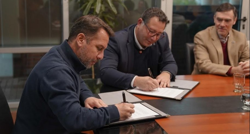 Ituzaingó: Descalzo firmo un convenio de colaboración mutua con ADIMRA